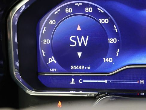 Used 2024 Chevrolet Silverado 1500 LT image 23