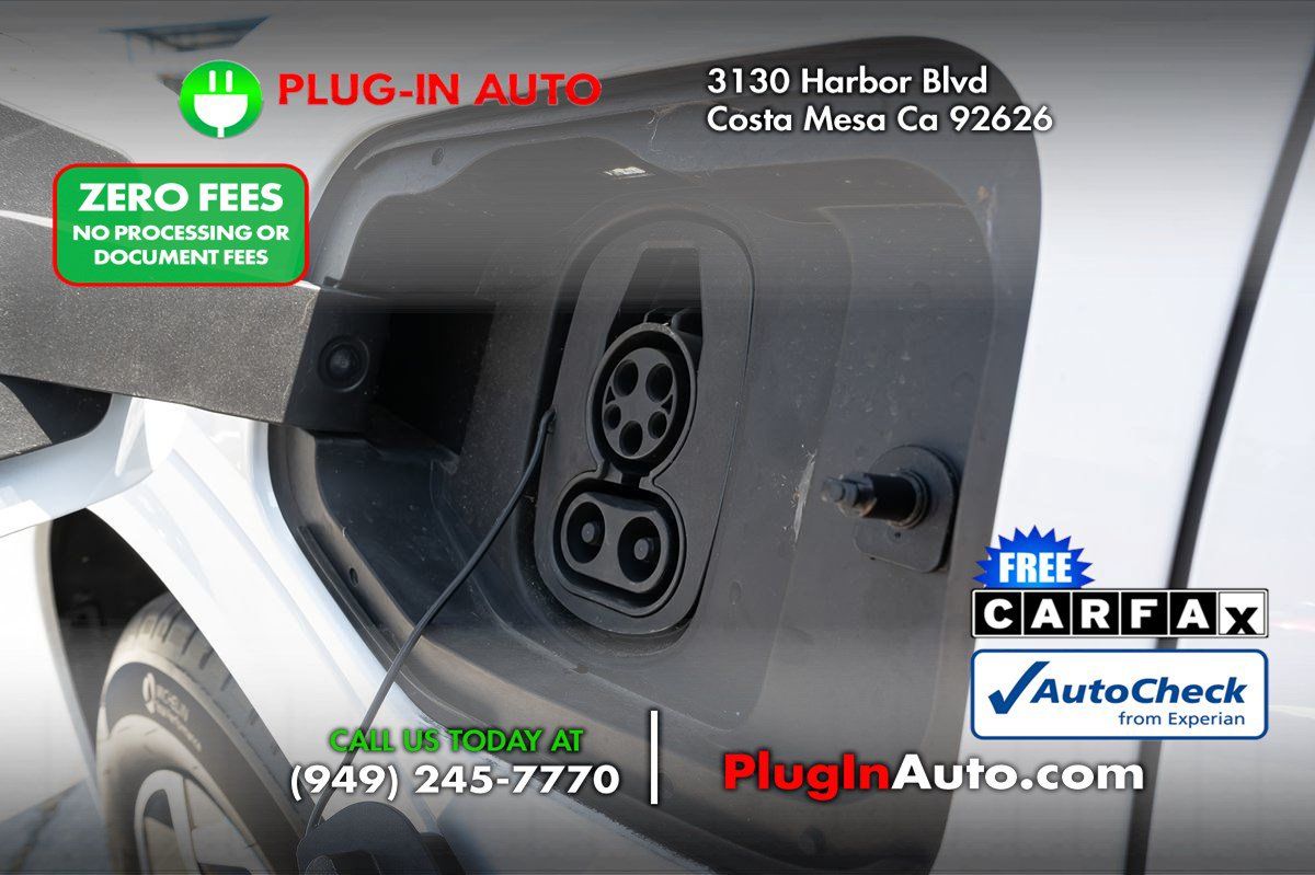 Used 2024 Chevrolet Equinox EV LT FWD image 12