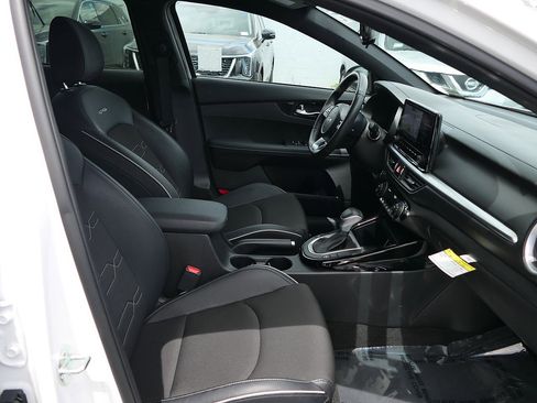 Used 2023 Kia Forte GT-Line FWD image 29