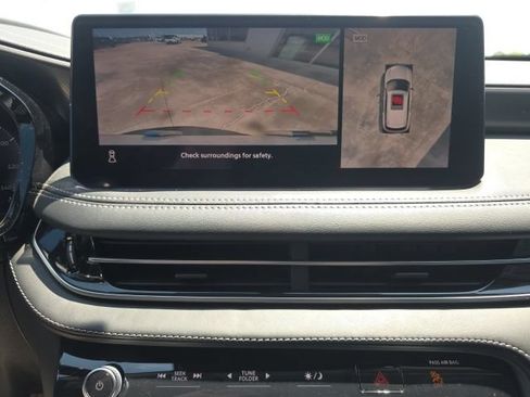 Used 2023 INFINITI QX60 Luxe w/ Performance Audio Package FWD image 19