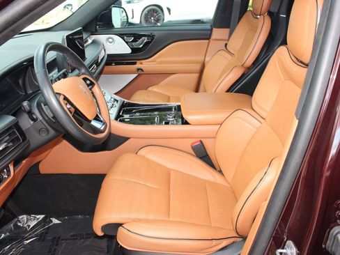 Used 2023 Lincoln Aviator Black Label w/ Dynamic Handling Package image 5