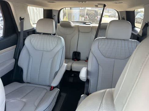 Used 2023 Hyundai Palisade Limited w/ Cargo Package image 5