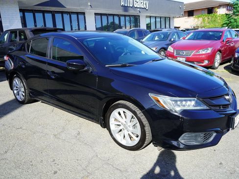 Used 2018 Acura ILX FWD image 3
