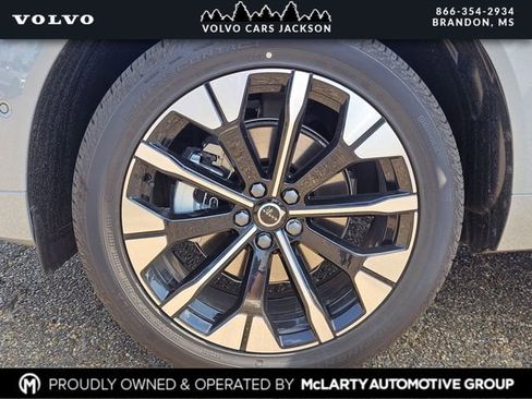 New 2026 Volvo XC60 B5 Plus w/ Protection Package Premier AWD/4WD image 27