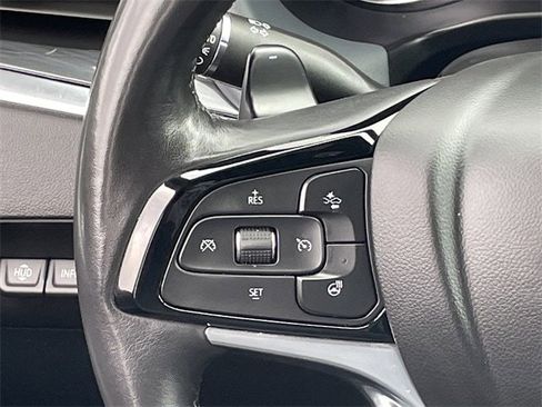 Used 2024 Buick Enclave Premium image 12