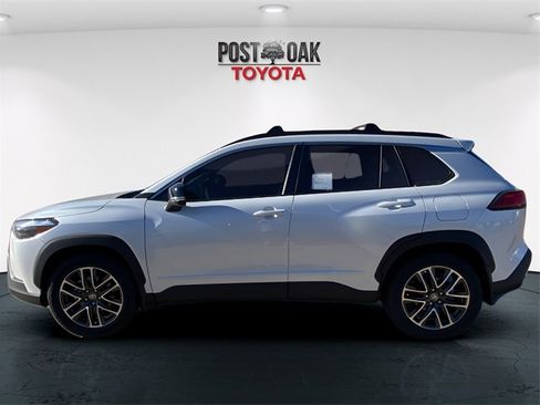 New 2026 Toyota Corolla Cross XLE image 4