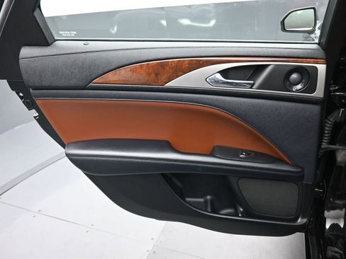 Used 2019 Lincoln MKZ Reserve image 28