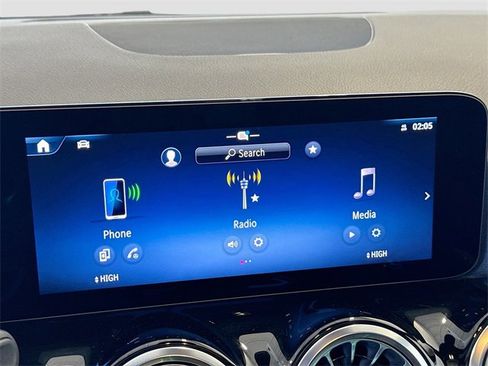 Certified 2025 Mercedes-Benz GLA 250 4MATIC image 14