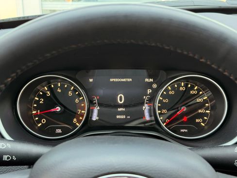 Used 2018 Jeep Compass Limited w/ Navigation Group AWD/4WD image 28
