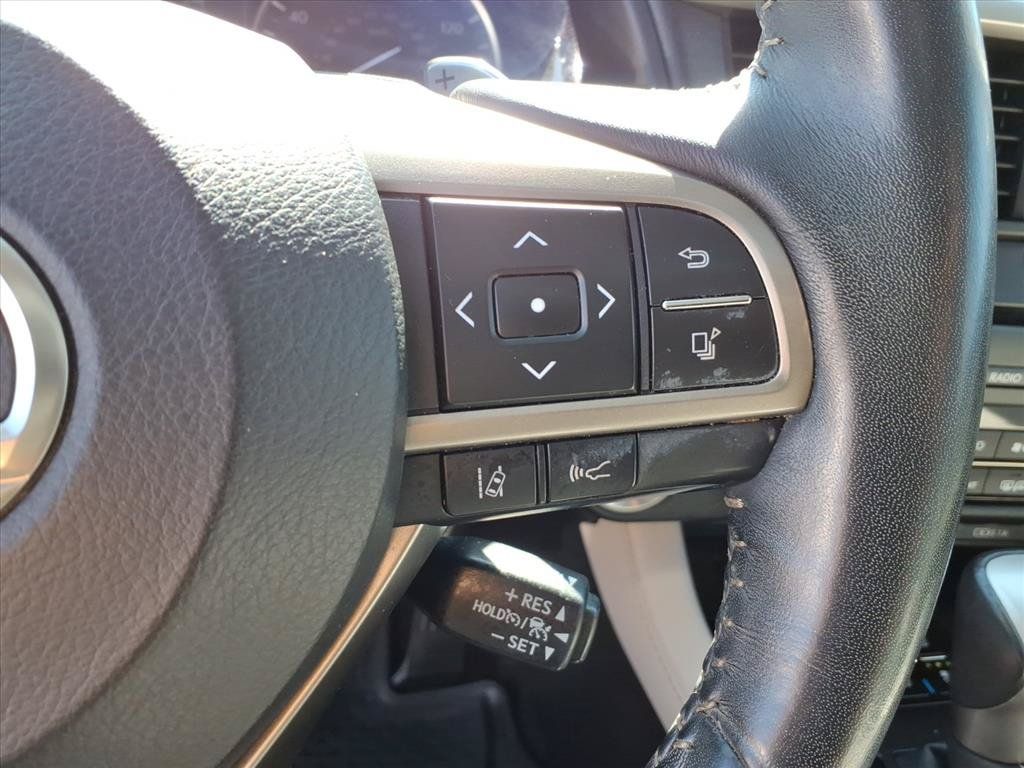 Used 2022 Lexus RX 450h AWD w/ Premium Package image 26