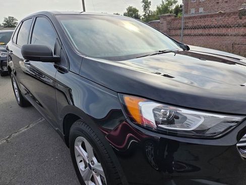 Used 2019 Ford Edge SE FWD image 4