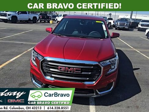 Certified 2022 GMC Terrain SLE image 3
