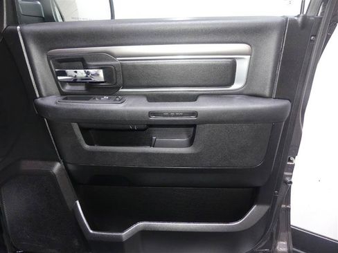 Used 2022 RAM 1500 Warlock AWD/4WD image 16
