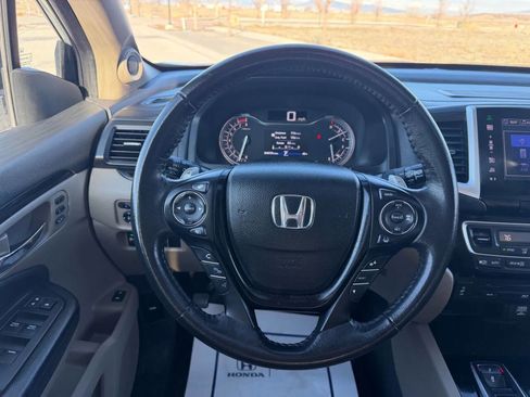 Used 2016 Honda Pilot Touring image 29
