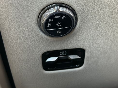 Certified 2026 Mercedes-Benz GLC 300 4MATIC image 14