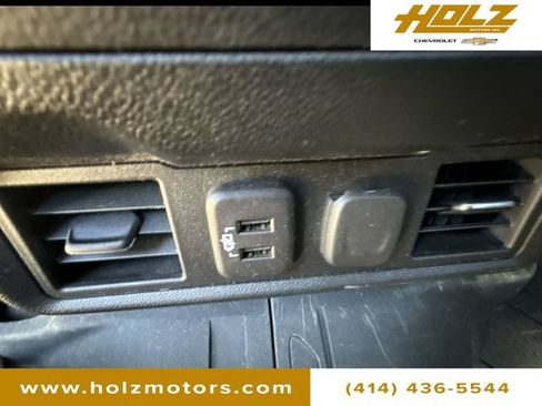 Used 2022 Chevrolet Silverado 2500 LT w/ Convenience Package AWD/4WD image 21