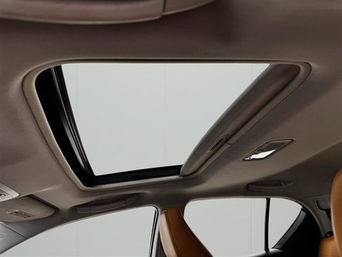 Used 2012 Lexus CT 200h Premium w/ Premium Audio Pkg FWD image 16
