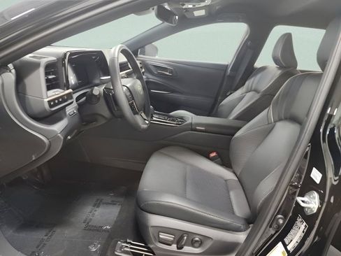 Used 2025 Toyota Crown Signia AWD/4WD image 21
