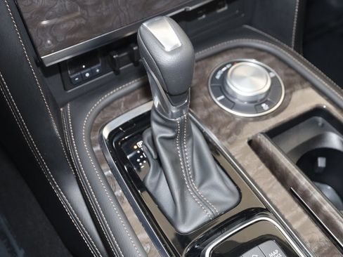 Used 2024 Nissan Armada Platinum w/ Captain's Chairs Package image 7