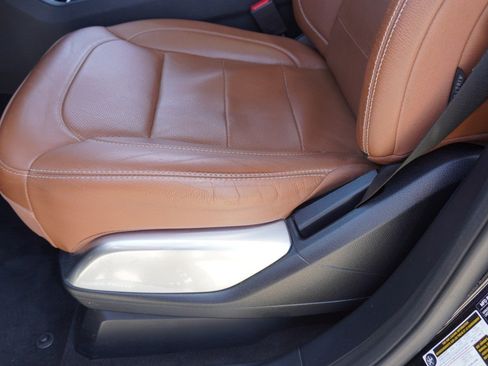 Used 2019 Mercedes-Benz GLS 550 4MATIC image 23
