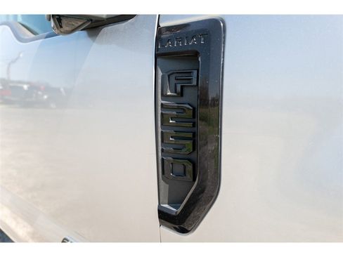 Used 2022 Ford F250 Lariat w/ Lariat Ultimate Package image 47