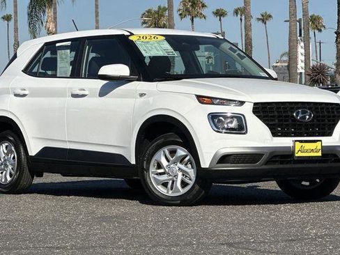 Certified 2026 Hyundai Venue SE FWD image 2