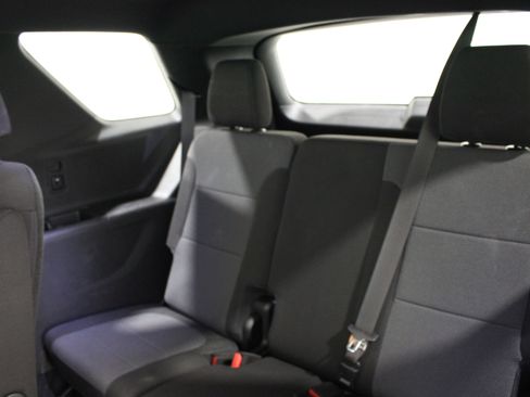Used 2022 Chevrolet Traverse LT w/ LPO, Cargo Package image 23