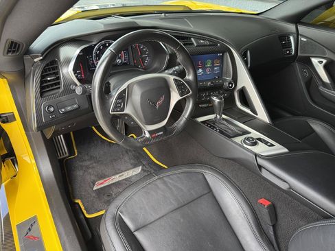 Used 2015 Chevrolet Corvette Z06 w/ Z07 Performance Package RWD image 17