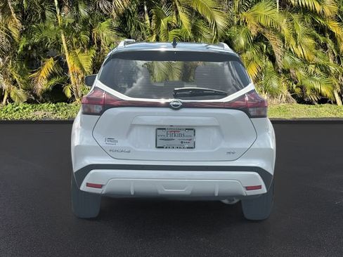Used 2023 Nissan Kicks SV FWD image 6