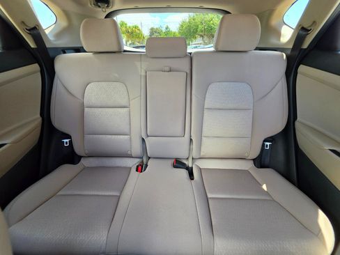 Used 2017 Hyundai Tucson SE FWD image 12