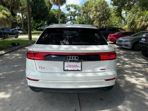 Used 2023 Audi Q8 Premium w/ Convenience Package AWD/4WD image 8