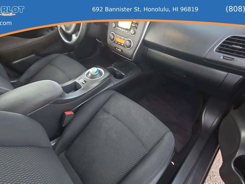 Used 2015 Nissan Leaf SL w/ Premium Package FWD image 15