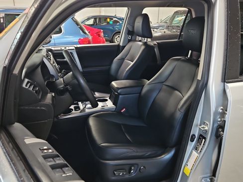 Used 2022 Toyota 4Runner TRD Sport RWD image 8