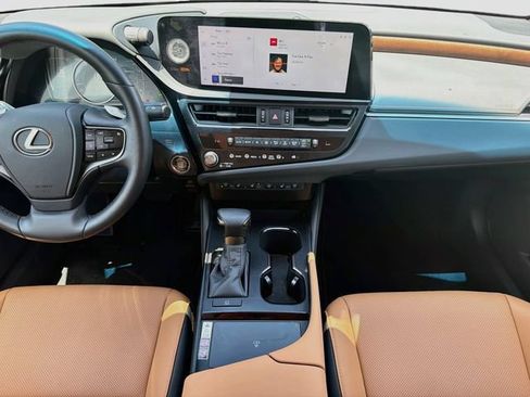 Used 2025 Lexus ES 350 w/ Premium Package FWD image 19