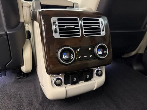 Used 2021 Land Rover Range Rover P525 Westminster Edition LWB AWD/4WD image 44