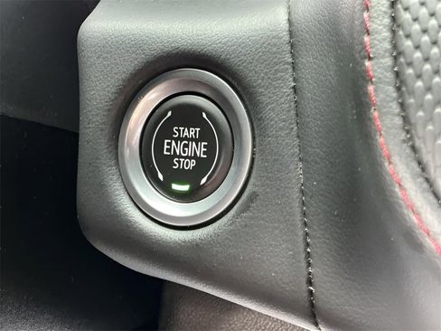 Used 2022 Chevrolet Suburban RST w/ Luxury Package image 44