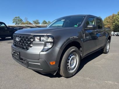 New 2025 Ford Maverick XL w/ Equipment Group 102A