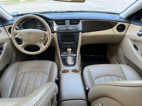 Used 2007 Mercedes-Benz CLS 550 image 12