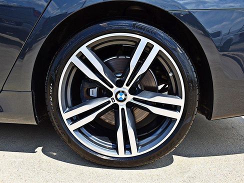 Used 2019 BMW 740i w/ Executive Package RWD image 50