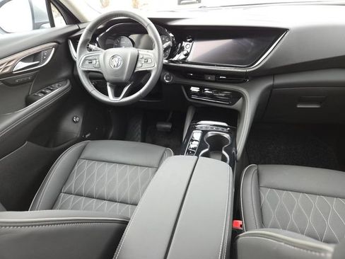 Used 2023 Buick Envision Avenir image 32