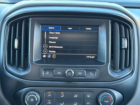 Used 2022 Chevrolet Colorado W/T w/ Custom Special Edition image 23