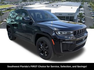 New 2026 Jeep Grand Cherokee Limited w/ Limited Altitude Package AWD/4WD video 2