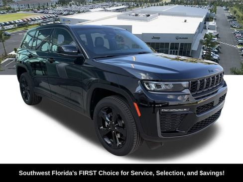 New 2026 Jeep Grand Cherokee Limited w/ Limited Altitude Package AWD/4WD image 2