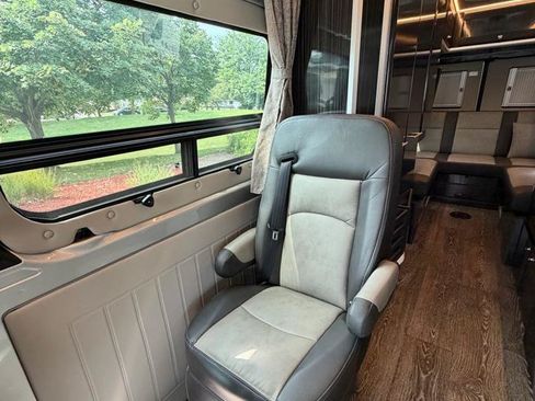 Used 2017 Mercedes-Benz Sprinter 3500 image 63