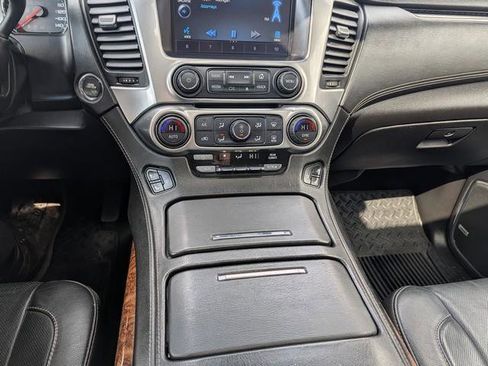 Used 2015 Chevrolet Suburban LTZ image 14