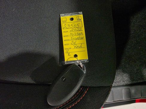 Used 2022 Nissan Frontier PRO-4X image 45