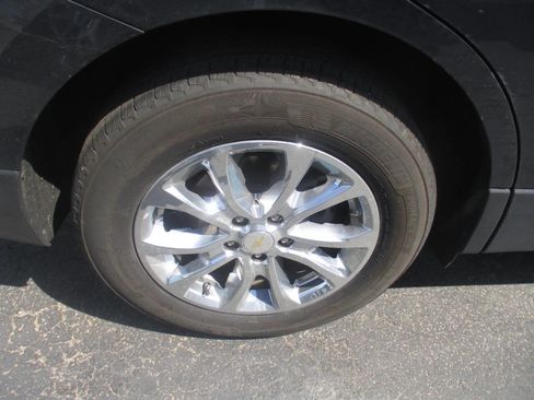 Used 2020 Chevrolet Equinox LT FWD image 27