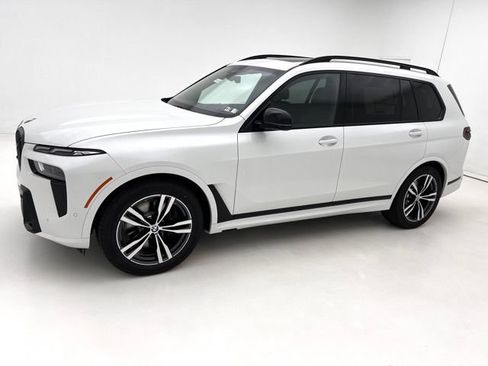 New 2027 BMW X7 M60i AWD/4WD image 2