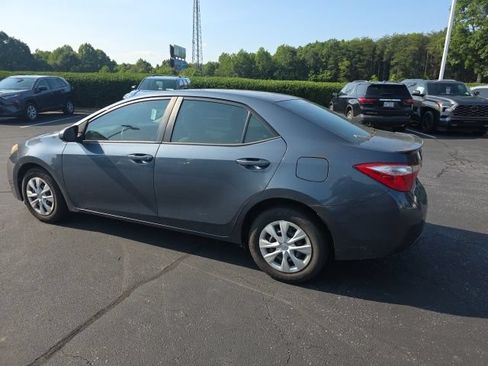 Used 2015 Toyota Corolla LE FWD image 8