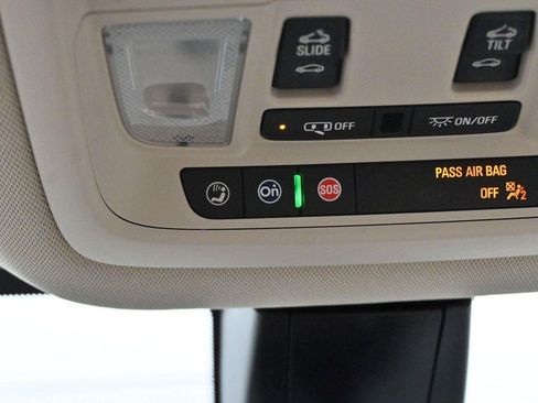 Used 2023 GMC Acadia Denali w/ Denali Ultimate Package FWD image 28
